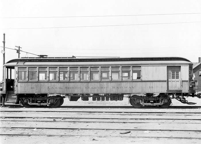 usr_m_lkshelec_016 beachpark+carhouse_094_bv.jpg